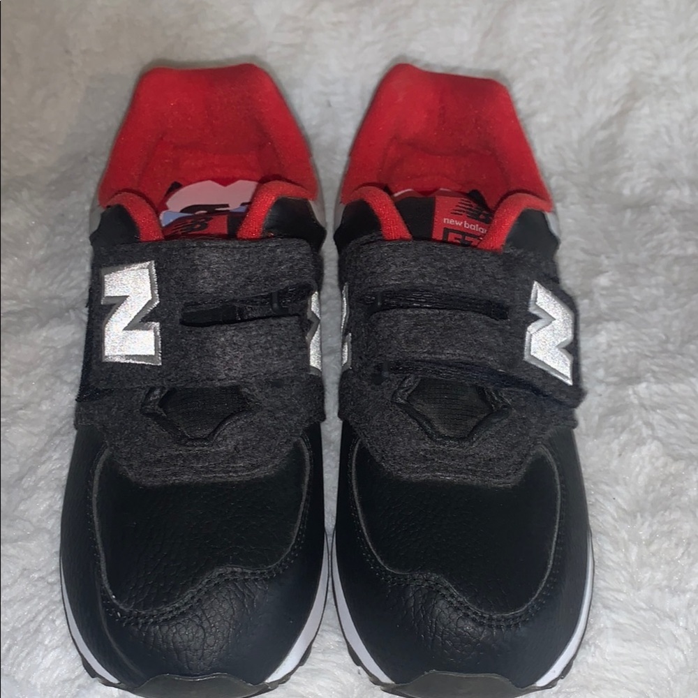 NWOT New Balance Men Black and Red Sneakers - Picture 3 of 7